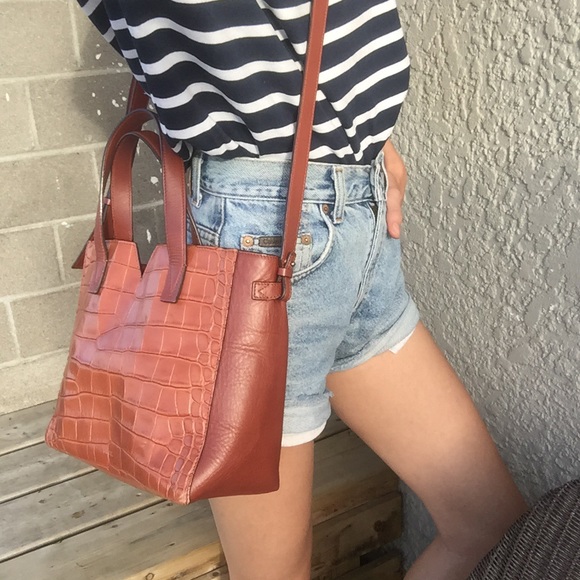 Vince Signature Baby V Croc Brown Leather Bag - Picture 3 of 15